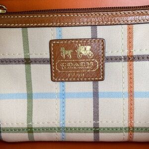 Coach Vintage Plaid Leatherware Wristlet!